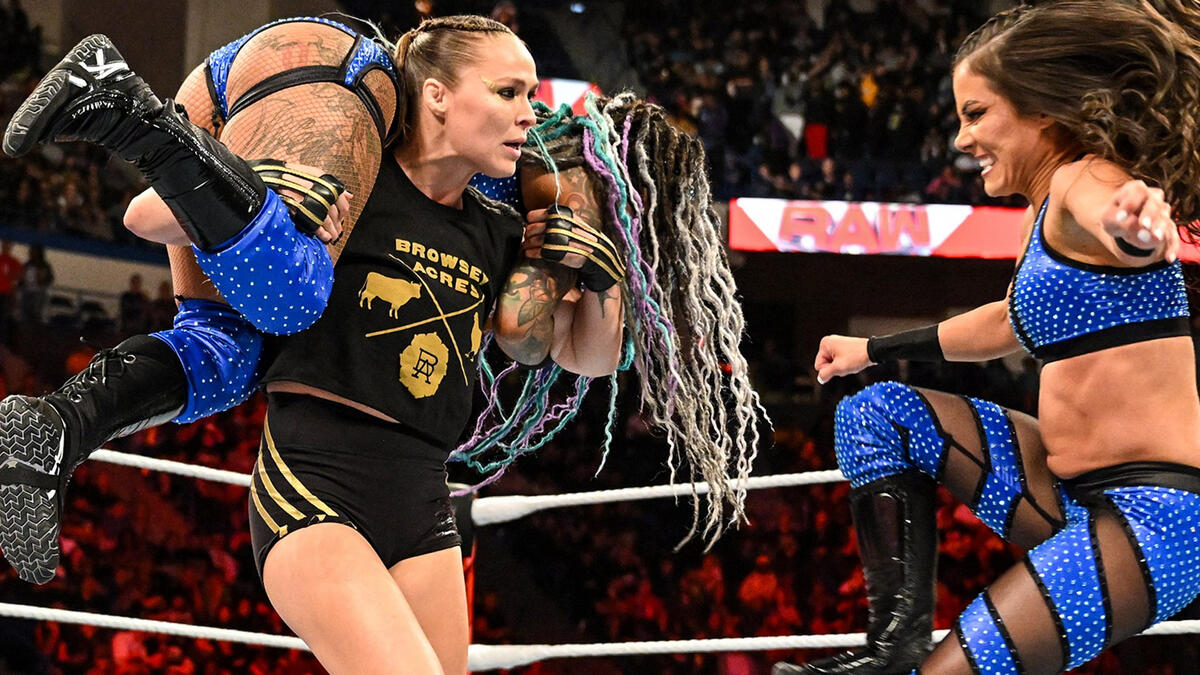 Ronda Rousey Shayna Baszler Vs Kayden Carter Katana Chance Raw Highlights June WWE