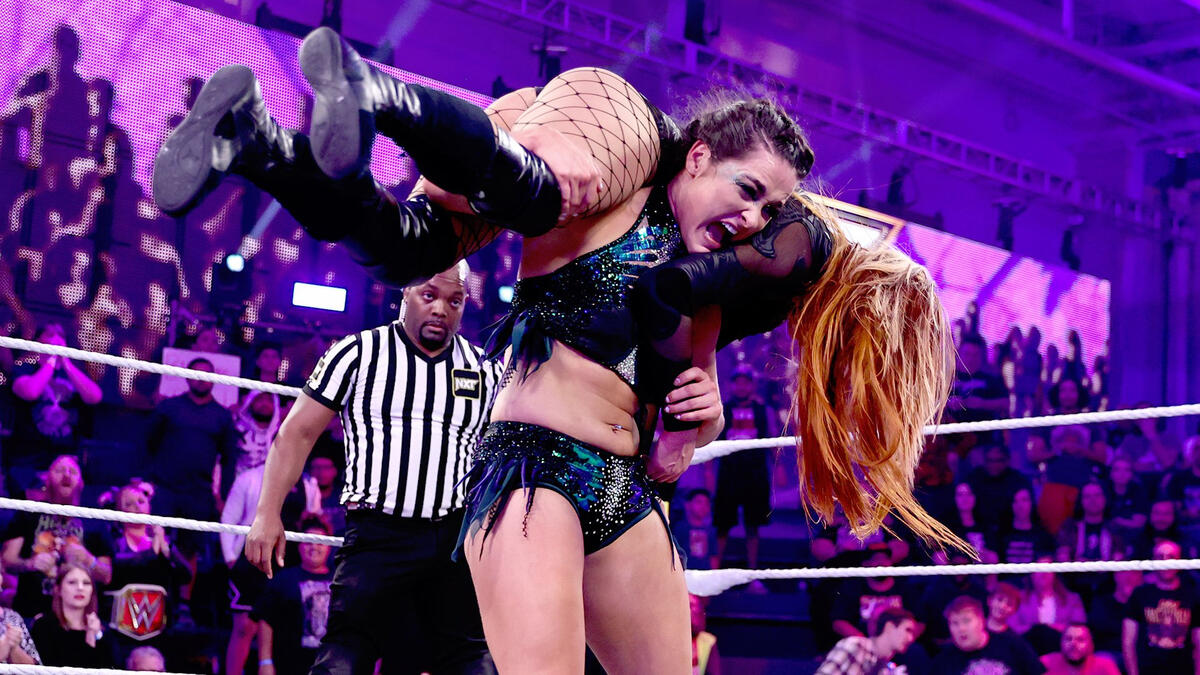 WWEPPorn™ on X: Becky Lynch 🔥🔥🔥 #WWE #Halloween #SmackDown