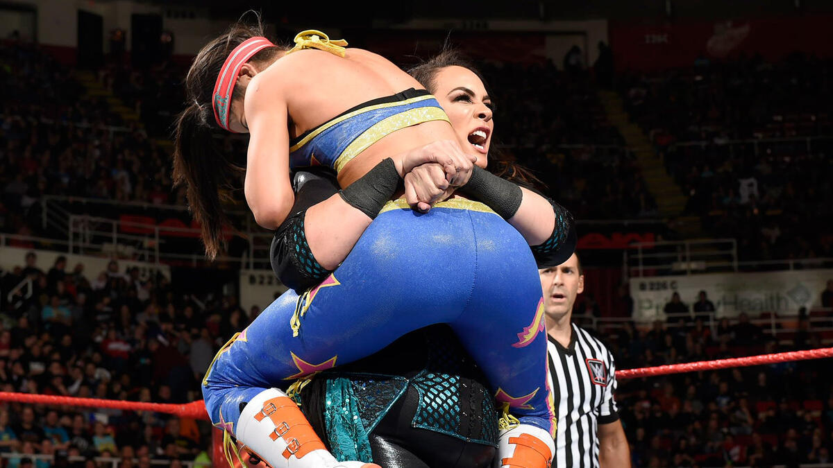 Bayley Vs Nia Jax Photos Wwe