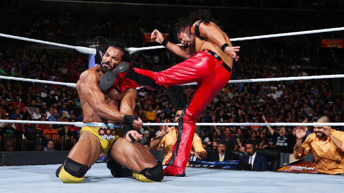 Shinsuke Nakamura's entrance wows the WWE Universe: SummerSlam