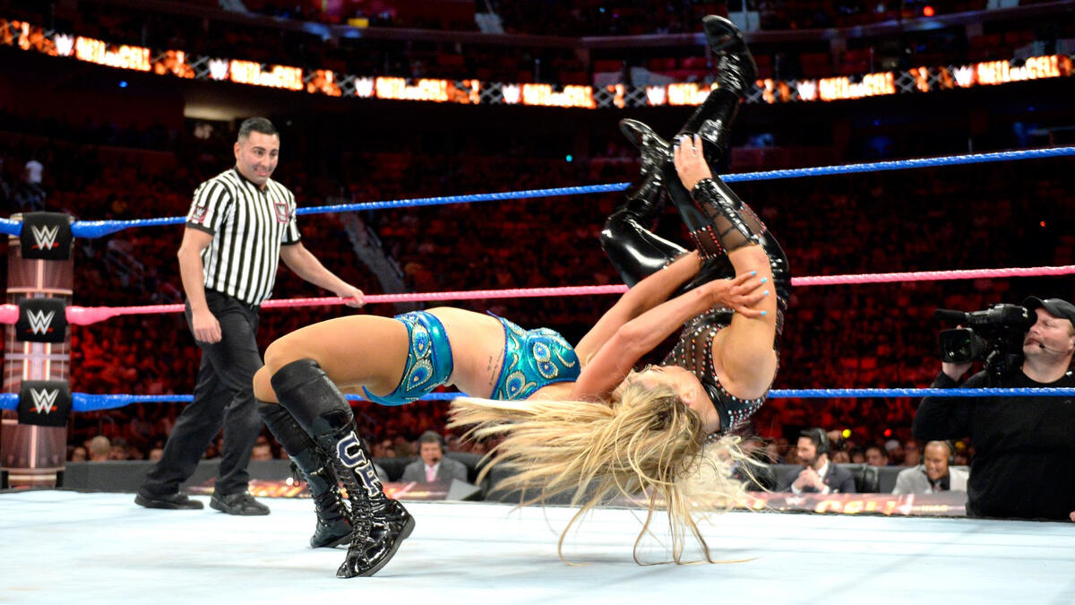 Charlotte Flair def. SmackDown Women’s Champion Natalya via ...