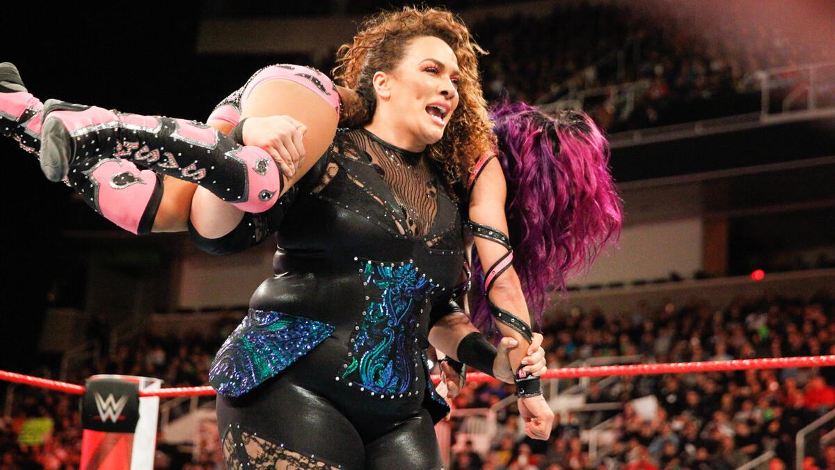 Nia Jax brutalizes best friends en route to Asuka | WWE