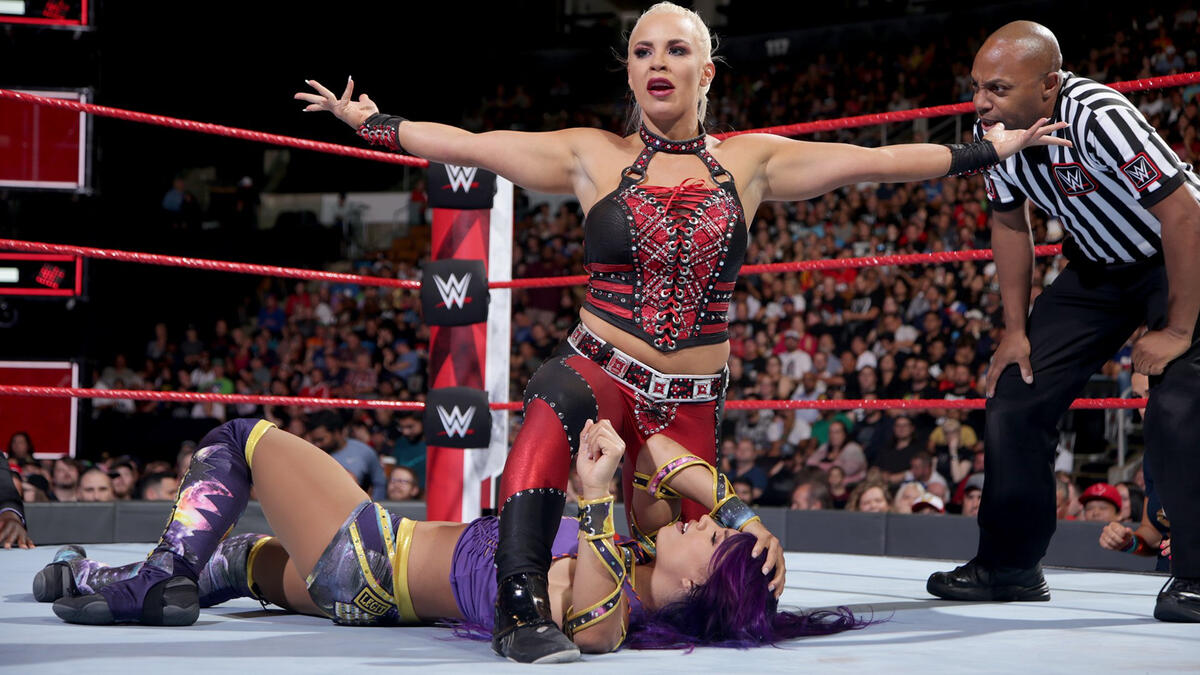 Sasha Banks vs. Dana Brooke: photos | WWE