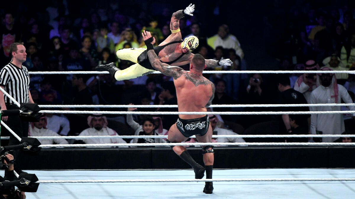 Rey Mysterio vs. Randy Orton - WWE World Cup First-Round Match: photos ...