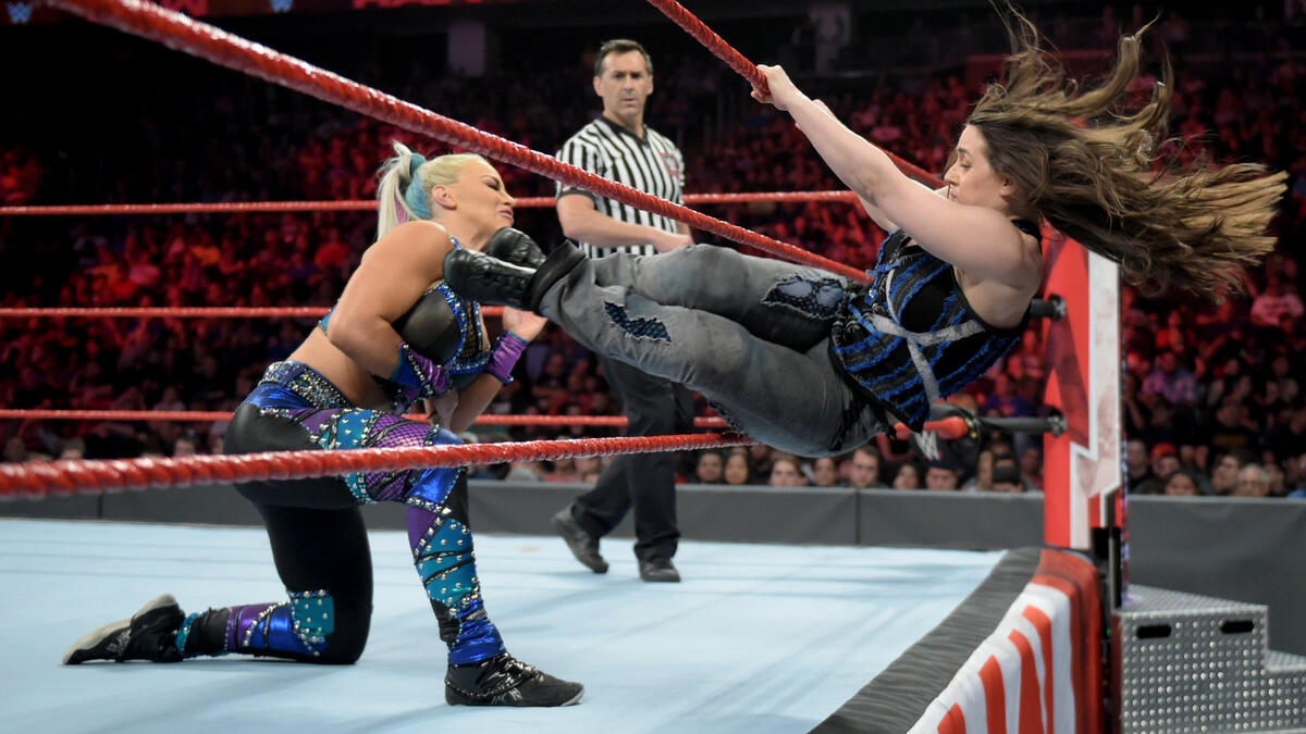 Dana Brooke vs. Nikki Cross – Beat the Clock Challenge Match: photos | WWE