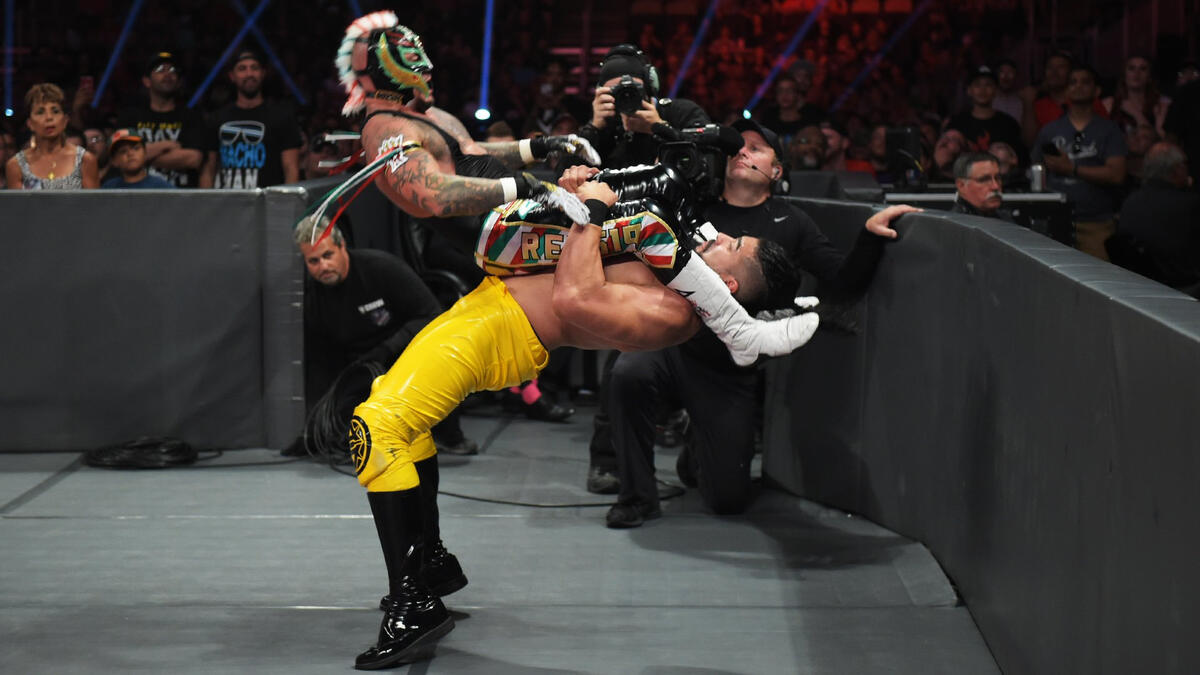 Rey Mysterio vs. Andrade: photos | WWE