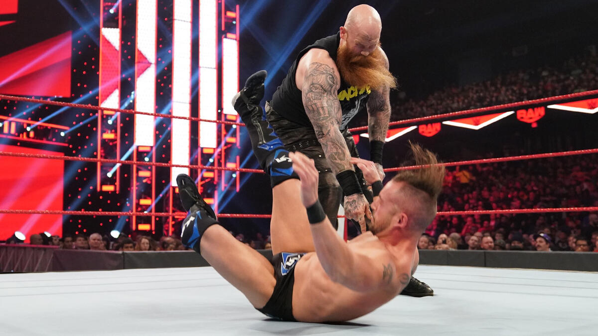 Erick Rowan vs. Kyle Roberts: photos | WWE