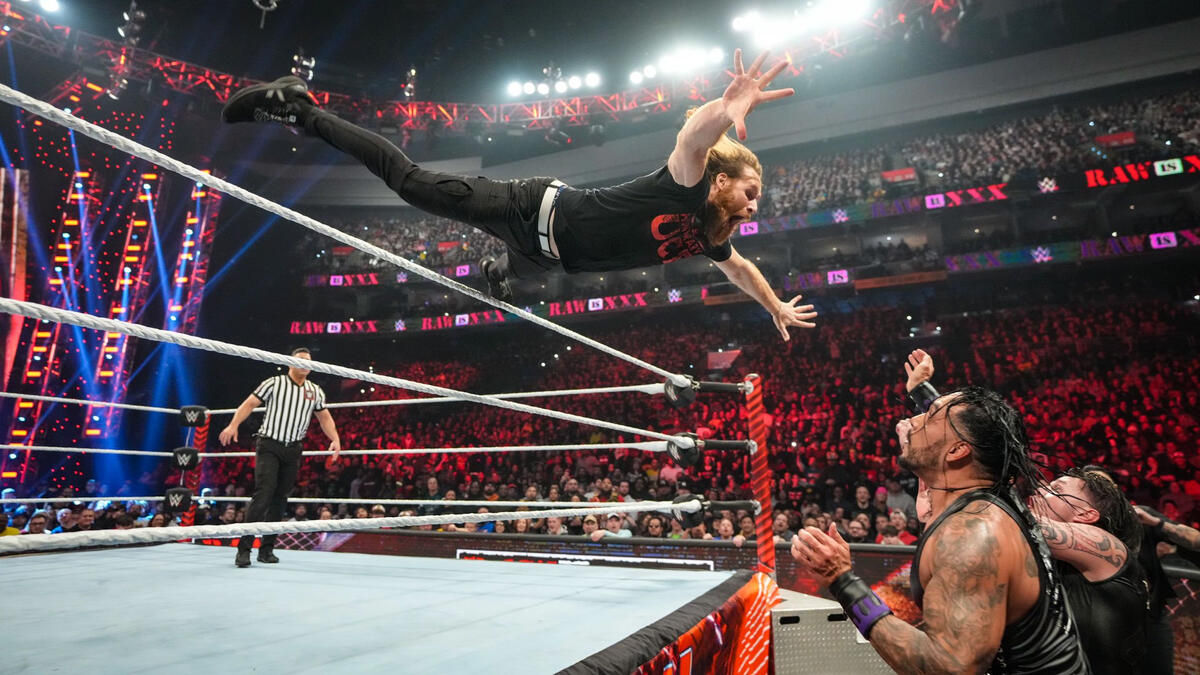 The spectacular images from Raw 30, Jan. 23, 2023 photos WWE