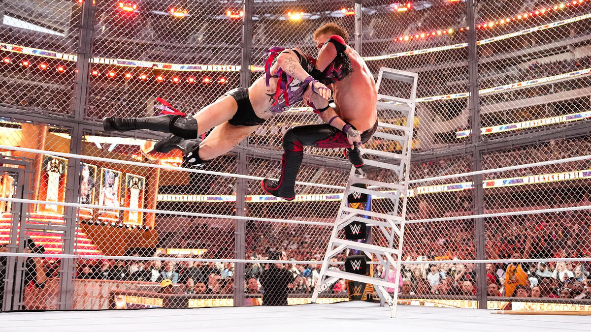 Edge vs. The Demon Finn Bálor (Hell in a Cell Match)