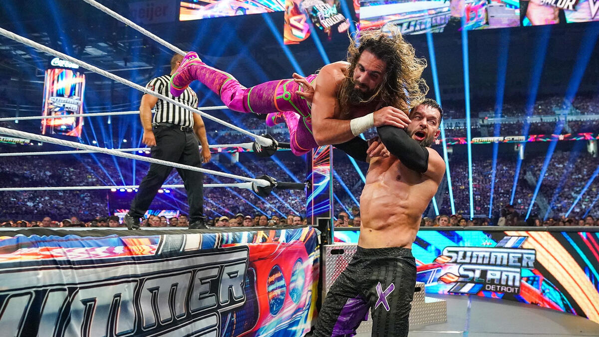 Seth Freakin Rollins Vs Finn Bálor World Heavyweight Title Match Photos Wwe