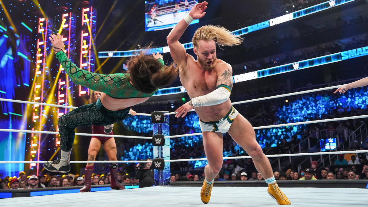 The awesome images of SmackDown, Jan. 19, 2024 photos WWE