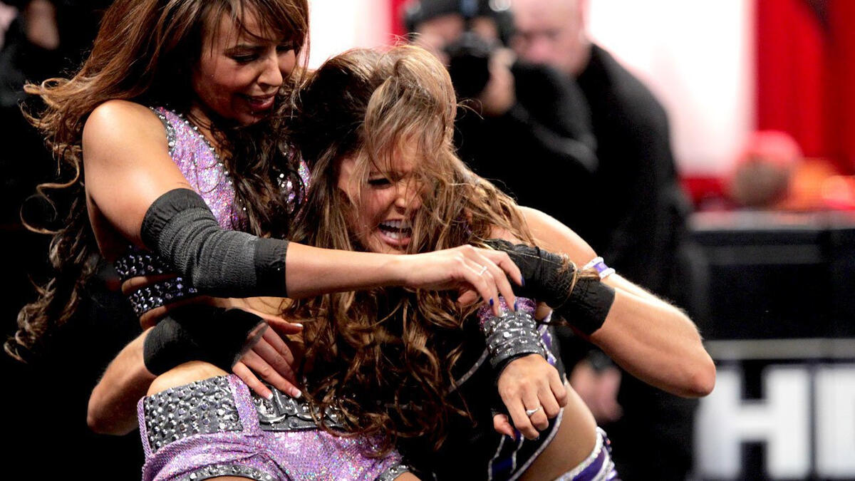 Divas Champion Layla Vs. Eve: Photos | WWE