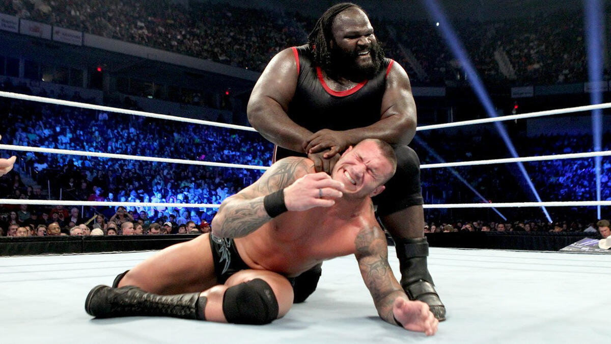 Randy Orton vs. Mark Henry: photos | WWE