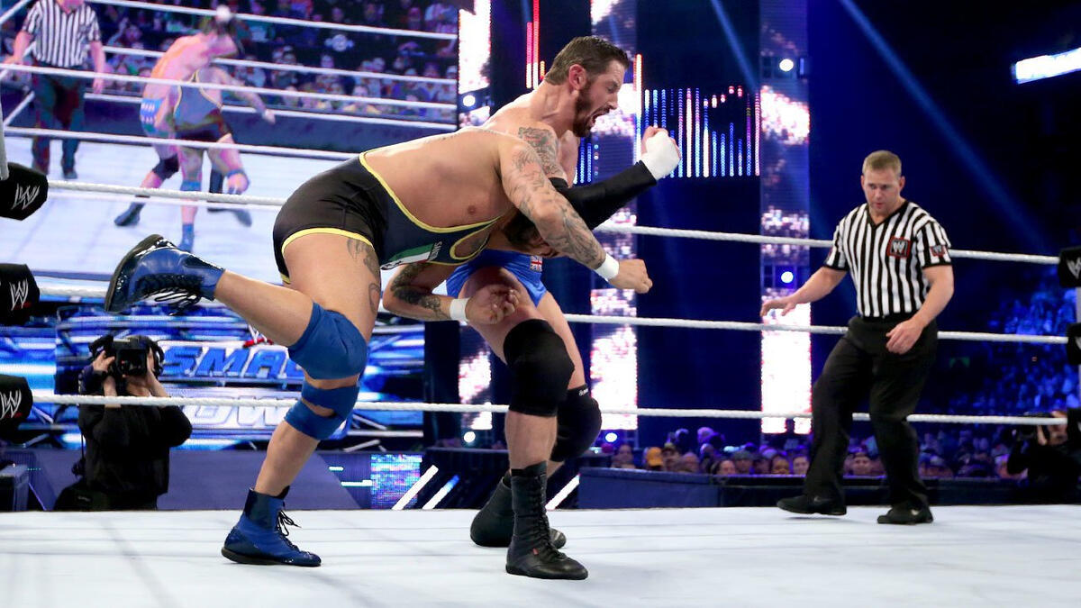 Santino Marella vs. Wade Barrett: photos | WWE