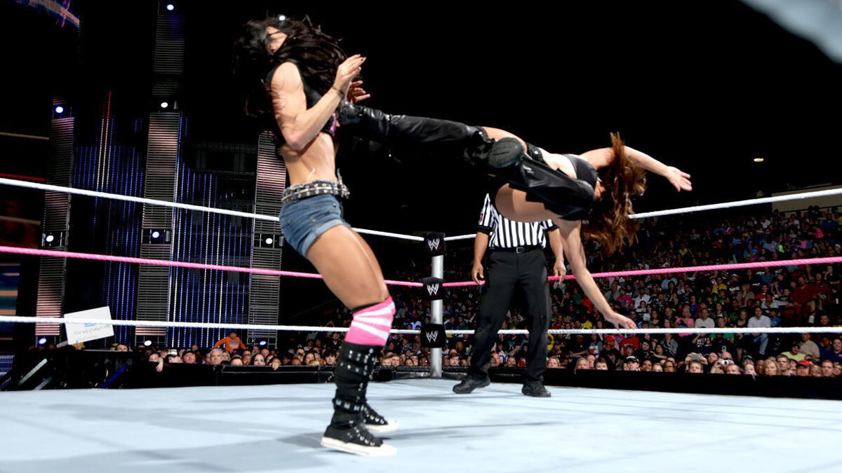 Nikki Bella Vs Aj Lee Photos Wwe