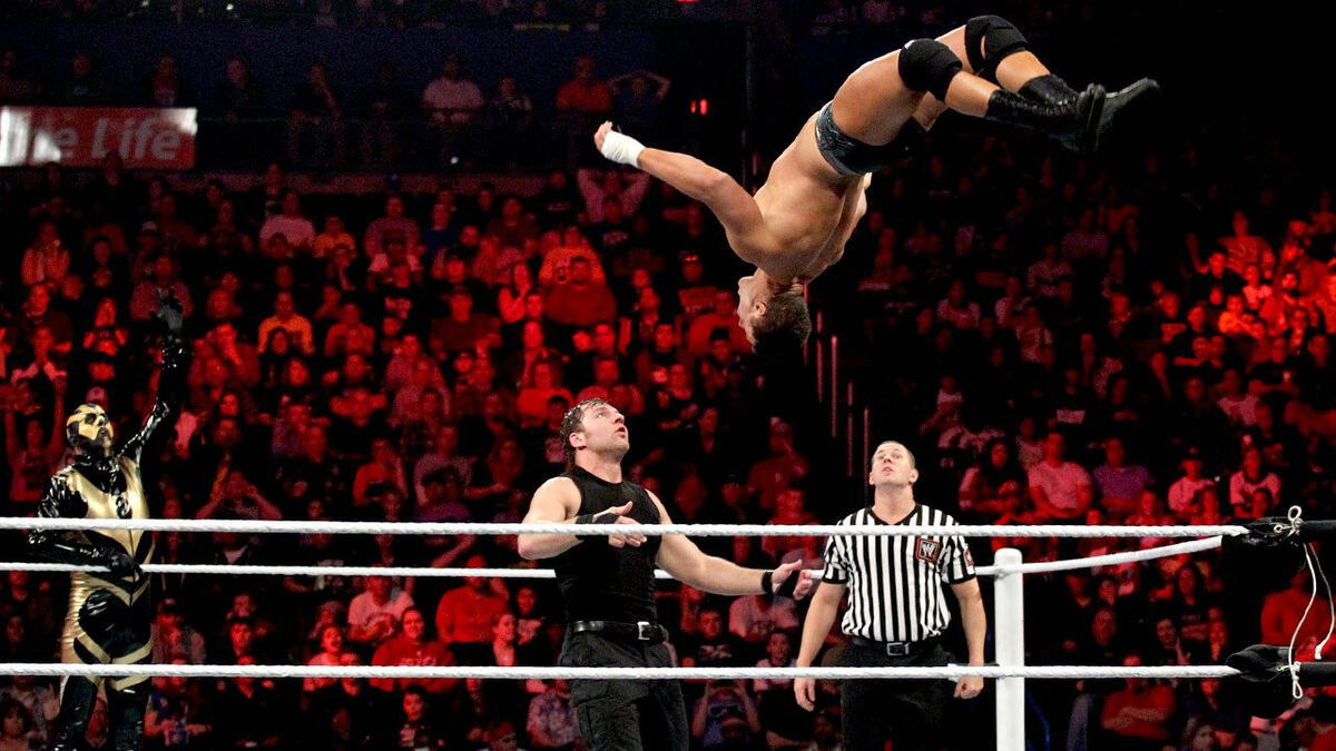 Big Show & The Rhodes Brothers vs. The Shield: photos | WWE