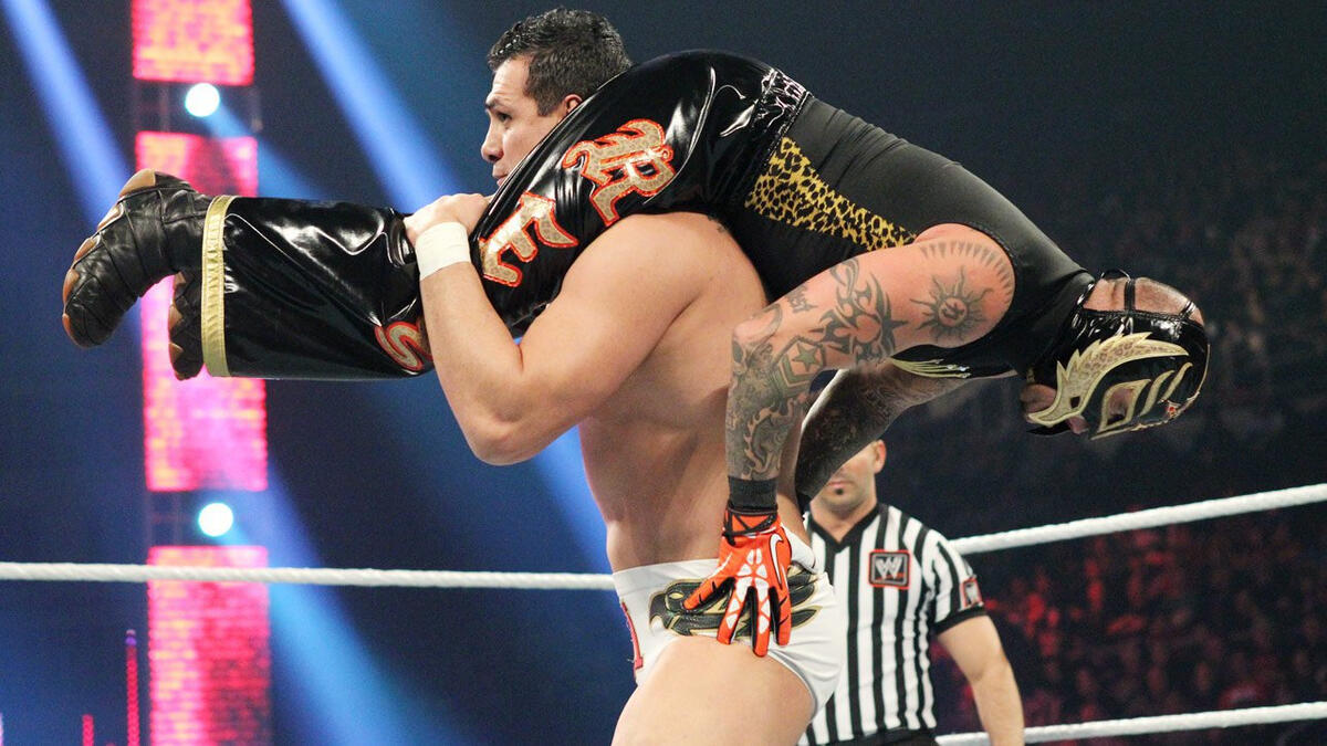 Rey Mysterio vs. Alberto Del Rio: photos | WWE