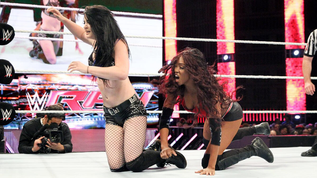 Paige Vs Alicia Fox Photos Wwe