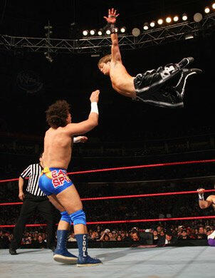 Raw photos: London & Kendrick vs. Carlito & Santino | WWE