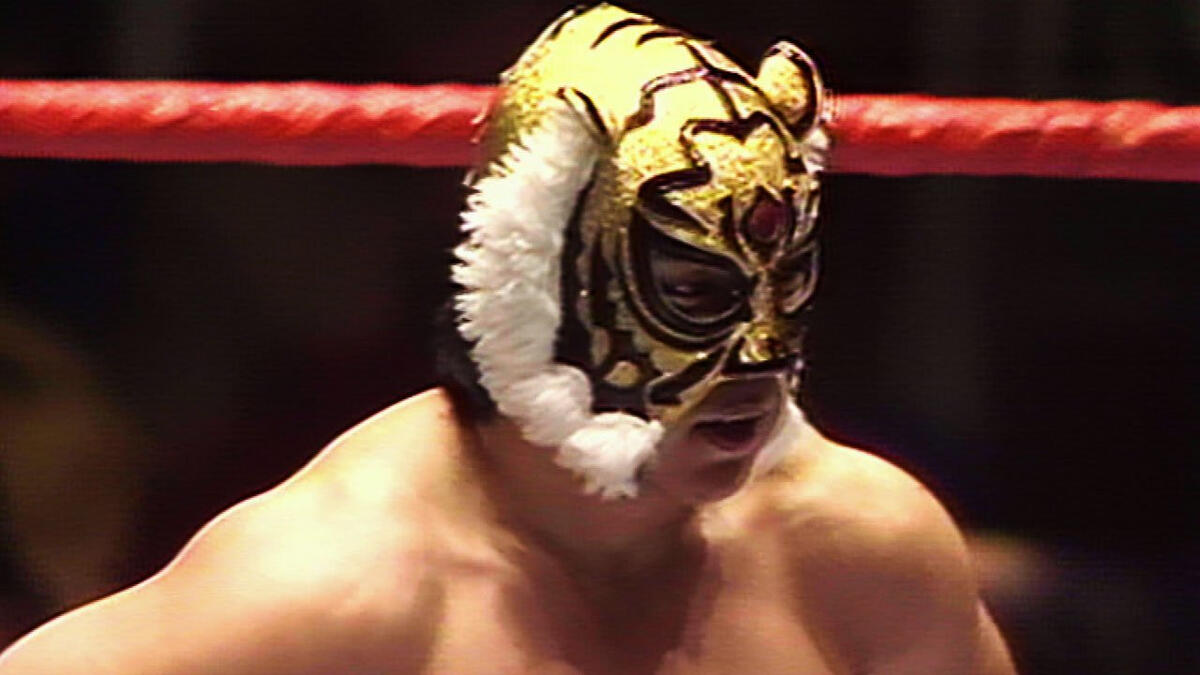 Tiger Mask vs. Eddie Gilbert: November 25, 1982