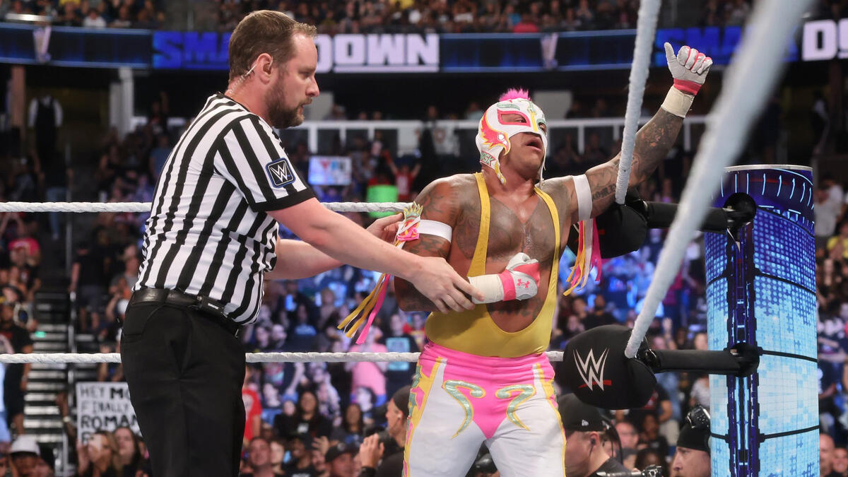 WWE Smackdown: Dominik Mysterio Defends Title; Rey Mysterio Advances In Tournament 2