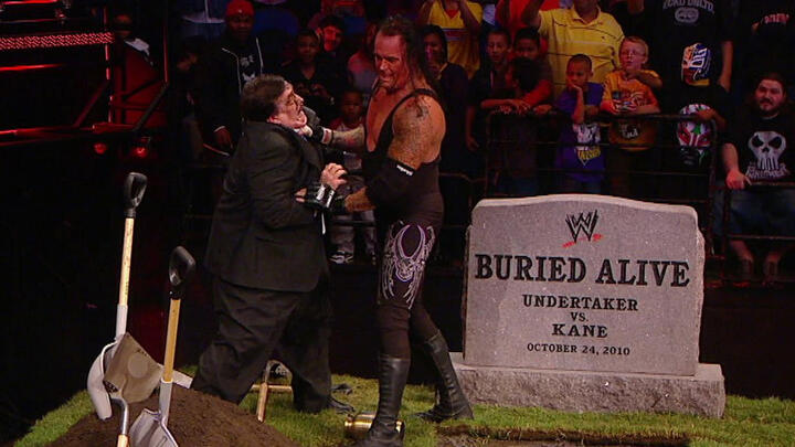 wwe umaga grave