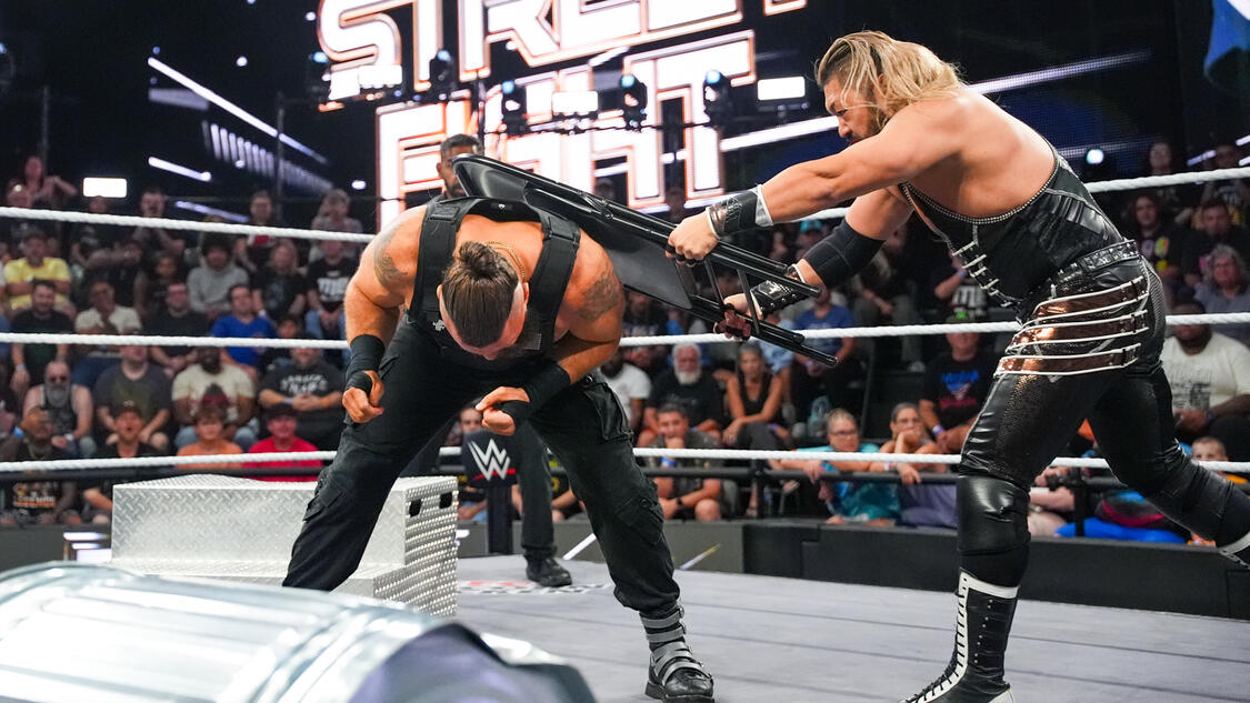 WWE Photo