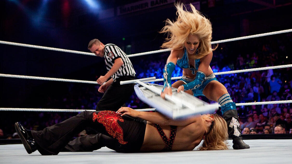 The Wildest Divas Matches Of All Time Wwe 5182