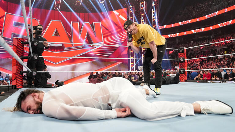 WWE Raw (06/11/2023): World Title Match - Página 3 de 8