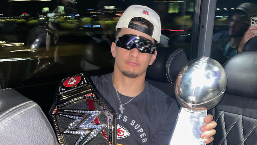 Paul Heyman Mocks Patrick Mahomes for Wearing His Custom WWE Championship  at The Kansas City Chiefs' Super Bowl Parade