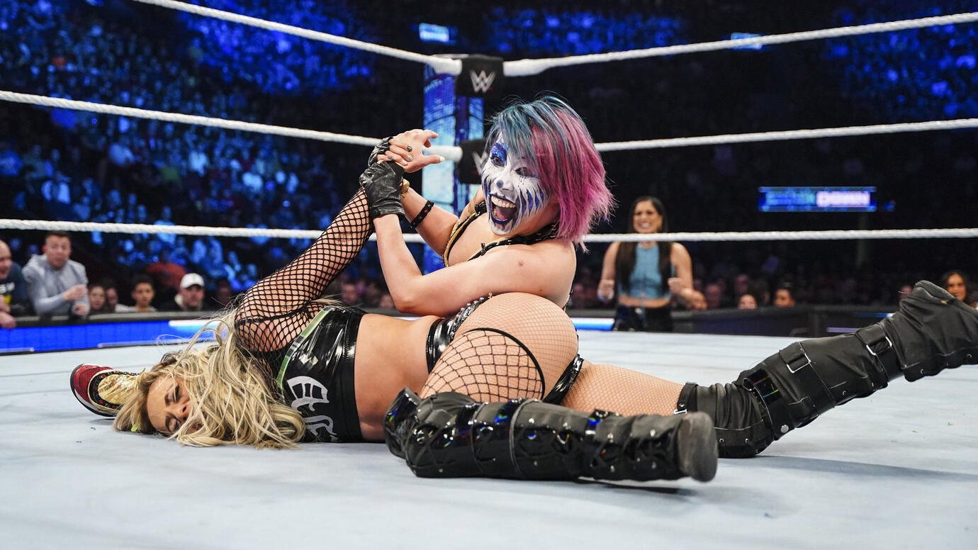 Asuka | WWE